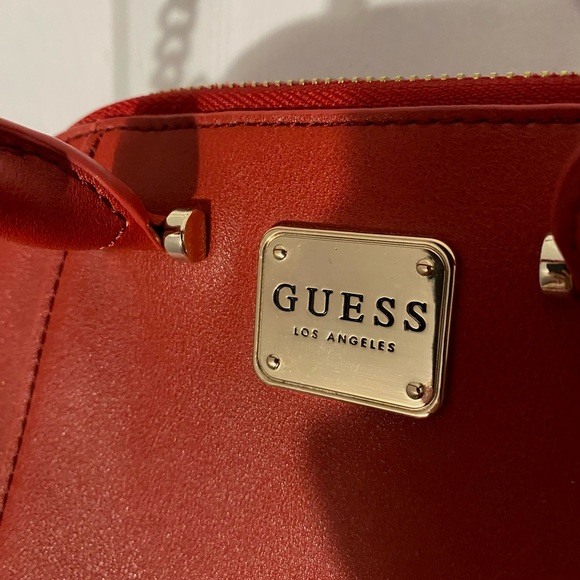 Guess Cross Body Bag - Picture 1 of 7
